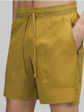 Lululemon License to Train Linerless Short 7” Auric Gold Size Medium Mens